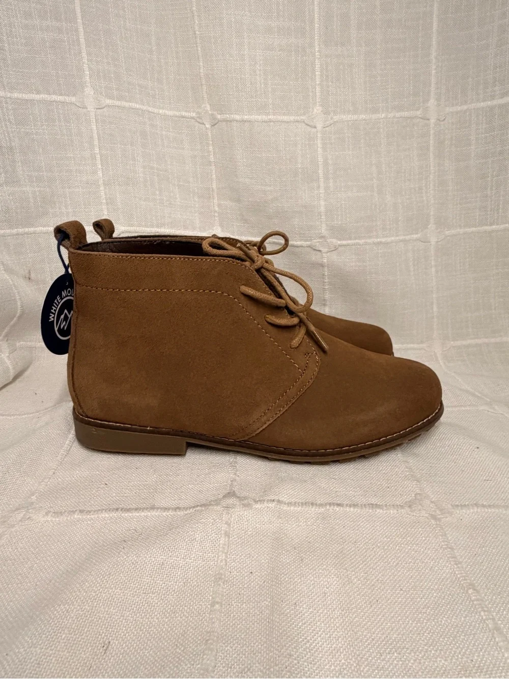 NWT White Mountain Auburn New Chestnut Suede Chukka Boots 8W Wide